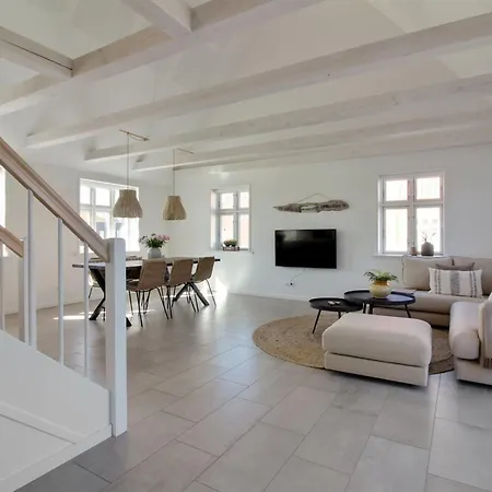 Gine - 1-5km From The Sea By Interhome Nyaraló *