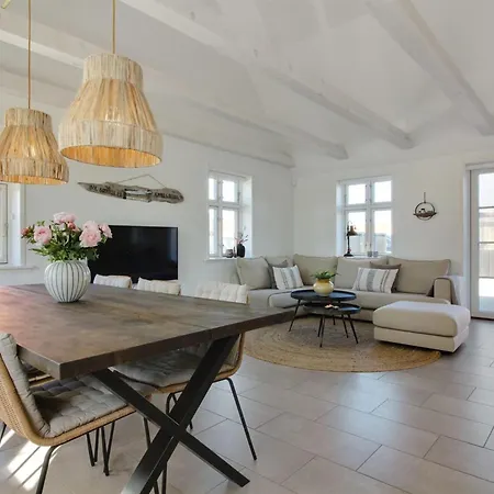 Gine - 1-5km From The Sea By Interhome *