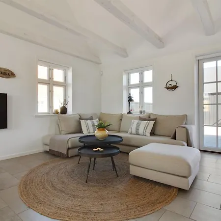 Gine - 1-5km From The Sea By Interhome *